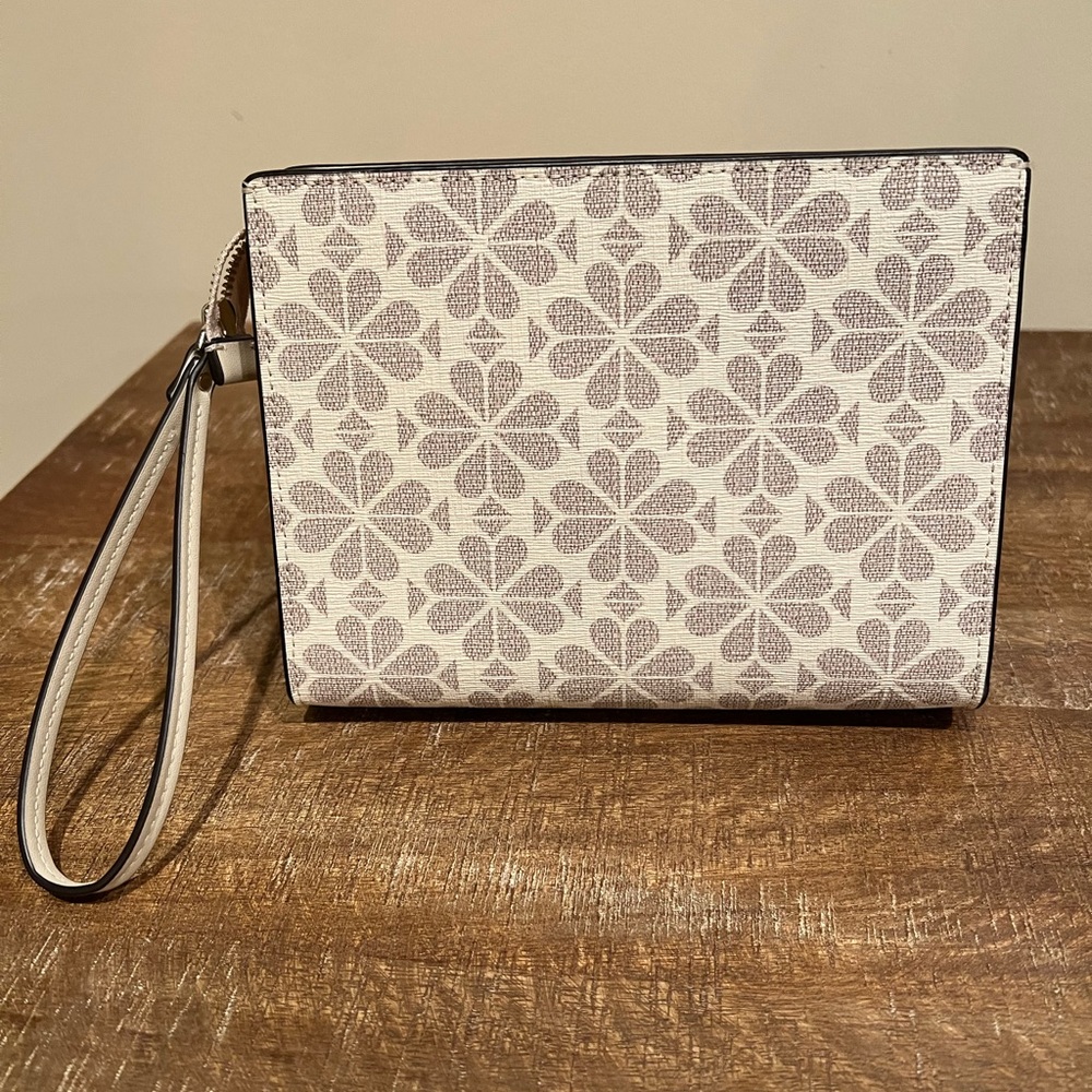 Kate Spade Flower Jaquard Wristlet